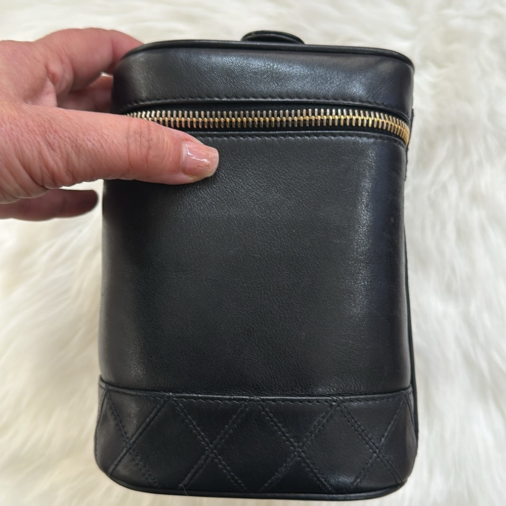 Chanel cosmetic case - Picture 5 of 16